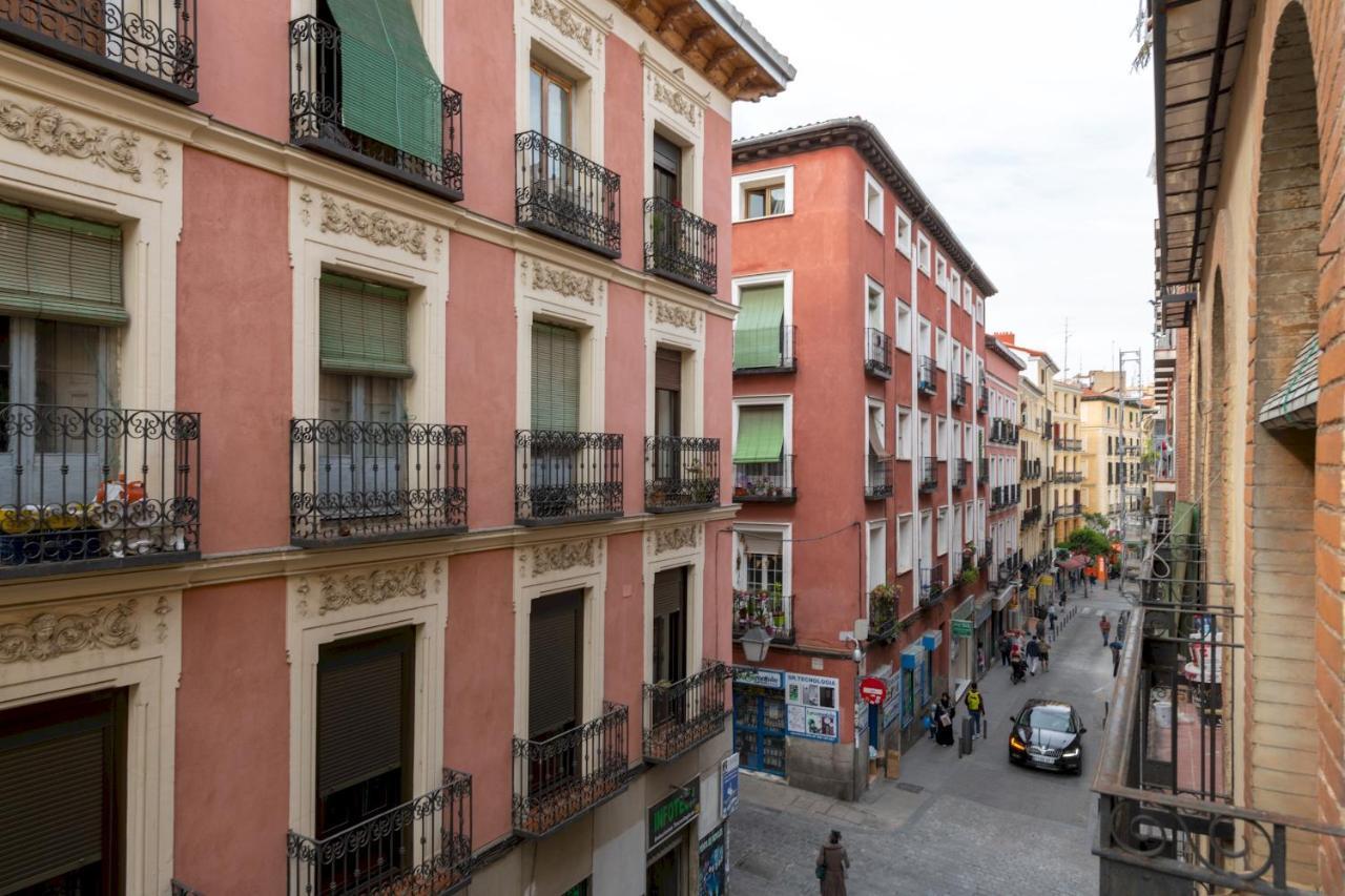 3 Bedrooms 1 Bathroom Furnished - Lavapies- Mintystay Madrid Bagian luar foto