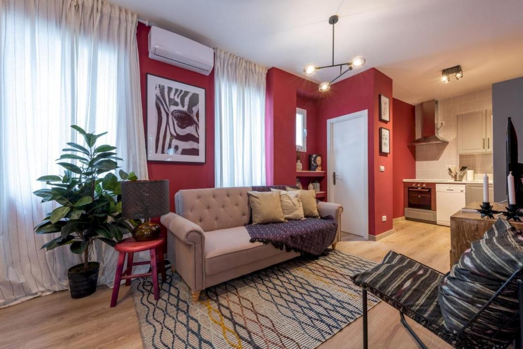 3 Bedrooms 1 Bathroom Furnished - Lavapies- Mintystay Madrid Bagian luar foto